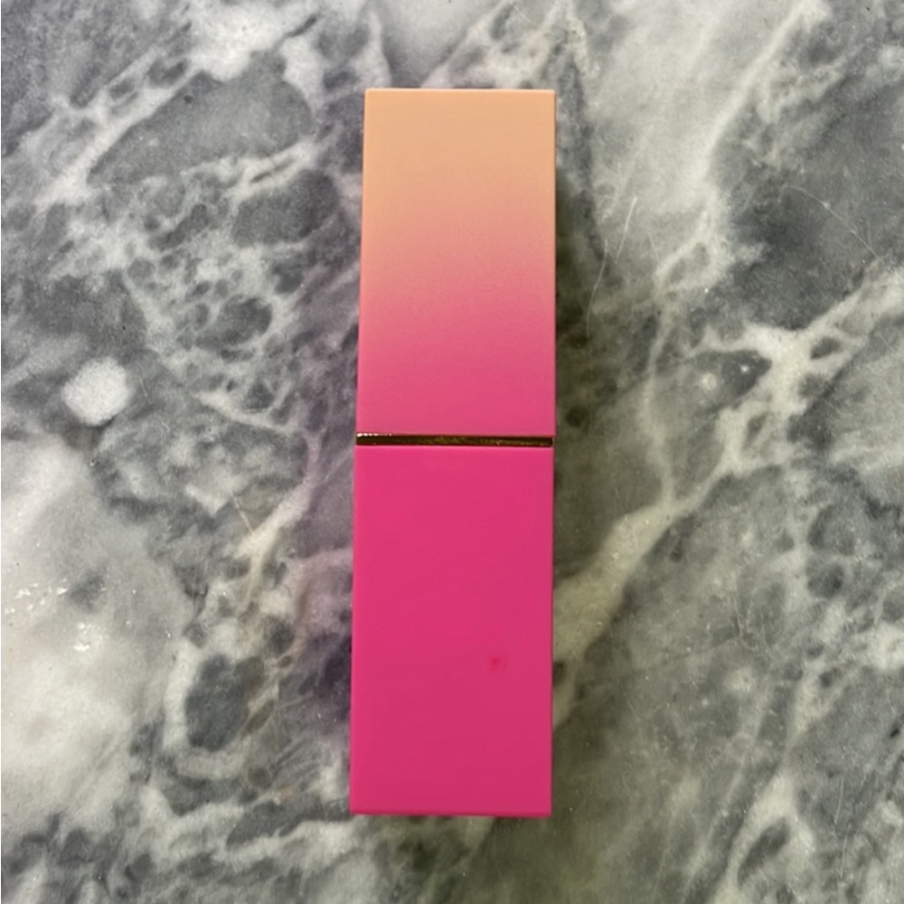 Juvias Place Lipstick Toffee